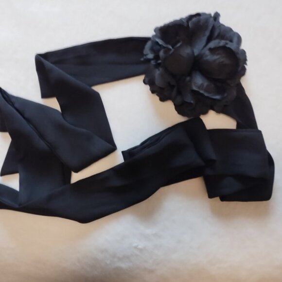 ZARA Flower Neck Bow - Picture 6 of 9